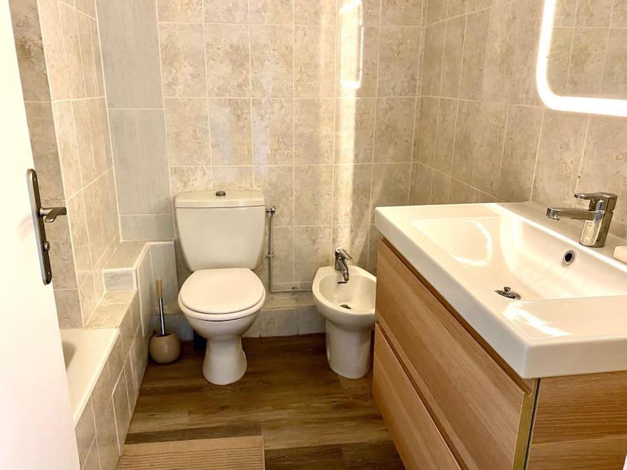 Le Corton - 45M2 - Parking - Jardin - Wifi Apartment Cassis Luaran gambar